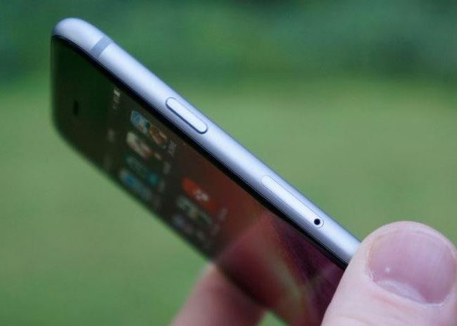 Noi informatii despre urmatorul telefon Apple: Va fi atat de avansat, incat ar putea sa se numeasca iPhone 7 Ultimele Informatii Despre Urmatorul Telefon Apple Va Fi Atat De Avansat Incat Ar Putea Sa Se Numeasca