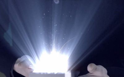 Saptamana viitoare apare un nou telefon de top! Clipul SF care arata ce poate face smartphone-ul Video