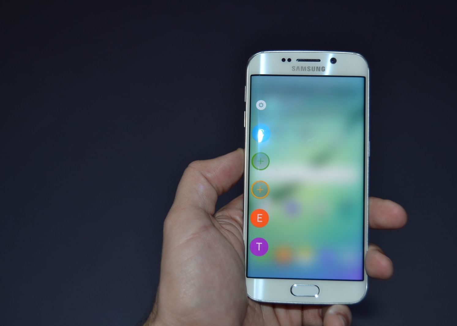 Samsung a dat cea mai mare lovitura cu Galaxy S6 si S6 Edge, dar are o mare problema! Samsung A Dat Cea Mai Mare Lovitura Cu Galaxy S6 Si S6 Edge Dar Are O Mare Problema Anuntul Facut In Urma