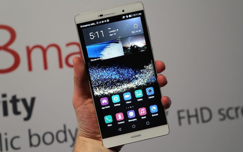 Inevitabilul S A Produs Telefonul Gigantic Tocmai A Fost Lansat Cat De Mare E Ecranul