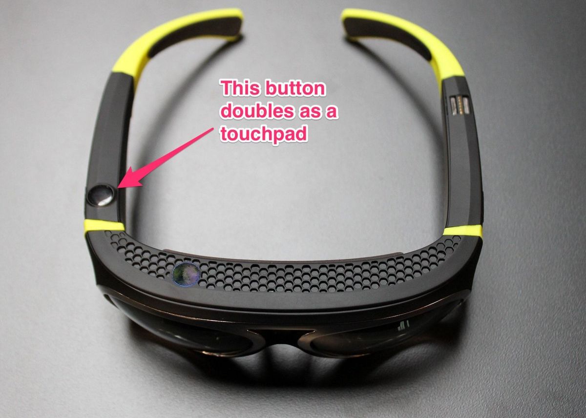 Ochelarii cu realitate augmentata pentru soferi au fost prezentati. Ce pot sa faca VIDEO Ochelarii Cu Realitate Augmentata Pentru Soferi Au Fost Lansati Ce Pot Sa Faca Video