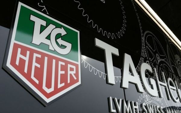TAG Heuer intra pe piata de smartwatch-uri. Vor lansa primul model in toamna Tag Heuer Intra Pe Piata De Smartwatch Uri Vor Lansa Primul Model In Toamna