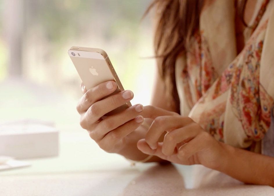 Folosesc Iphone Ul Gresit De Teama Sa Nu L Strice Greseala Stranie Pe Care O Fac Milioane De Utilizatori