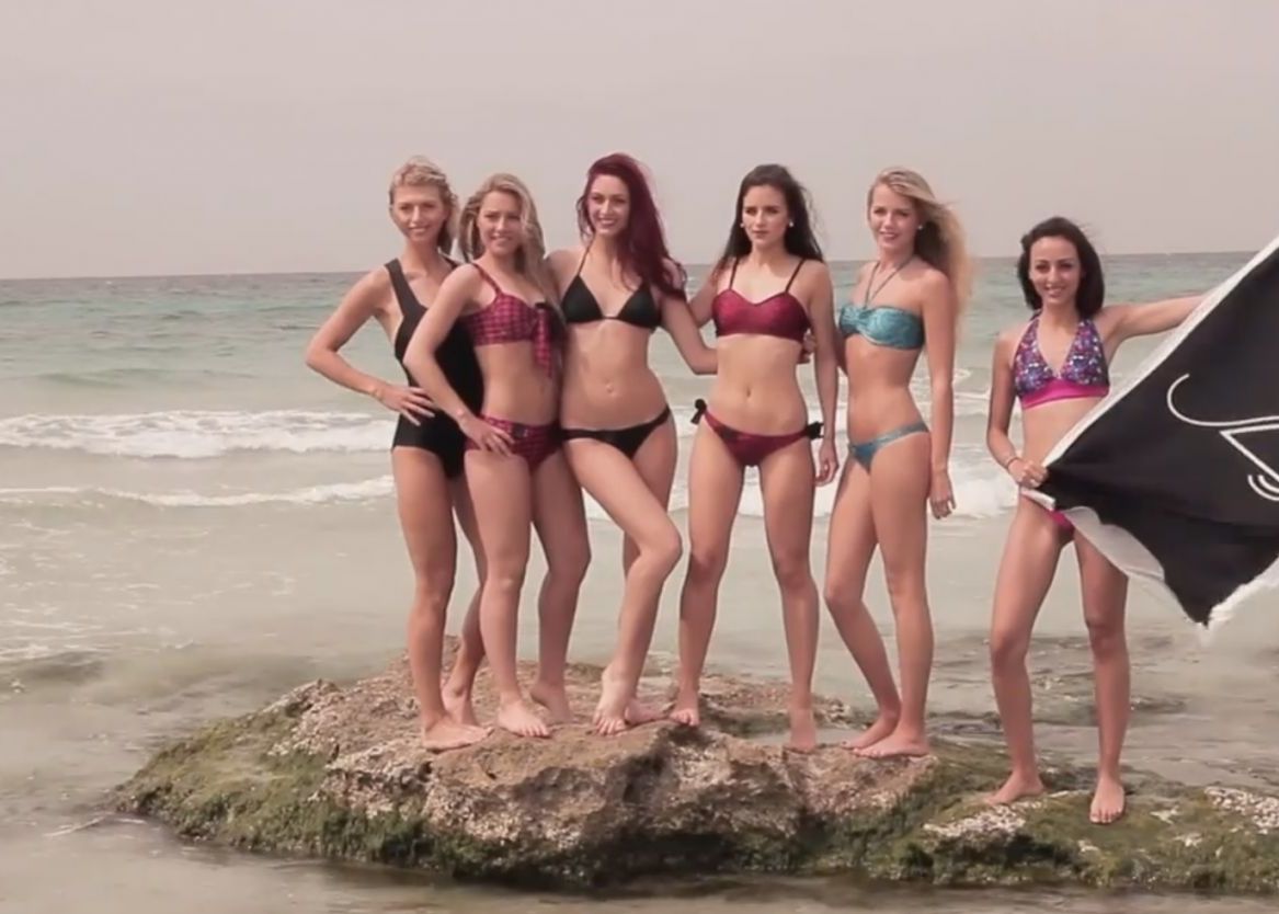 Noua Moda In Aceasta Vara Au Fost Inventati Bikini Inteligenti Ce Va Spune Costumul De Baie