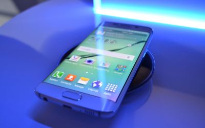 A platit 91.000 de dolari pentru un Galaxy S6 edge! De ce a cheltuit o suma atat de mare pentru acest telefon
