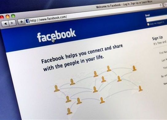 Studiu: Facebook ii face pe oameni mai fericiti, nu mai invidiosi Studiu Facebook Ii Face Pe Oameni Mai Invidiosi Nu Mai Invidiosi