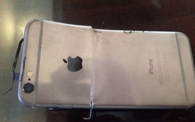 Abia isi cumparase un nou iPhone si era sa faca accident de masina din cauza lui! L-a aruncat imediat pe geam