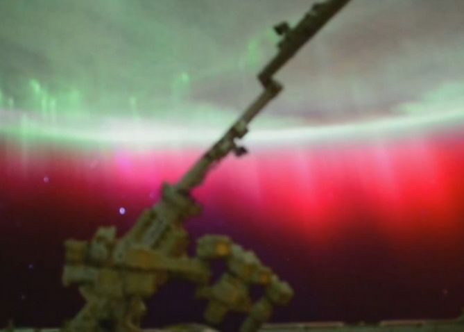 Imagini Superbe Din Spatiu Un Astronaut A Surprins Aurora Boreala De Pe Statia Spatiala Internationala