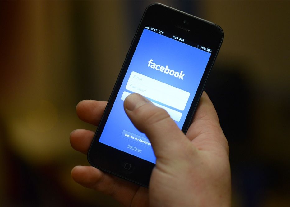 Patesti asta de cateva ori in fiecare zi! Cum sa scapi de cel mai enervant lucru de pe Facebook! VIDEO Patesti Asta De Cateva Ori In Fiecare Zi Cum Sa Scapi De Cel Mai Enervant Lucru De Pe Facebook Video