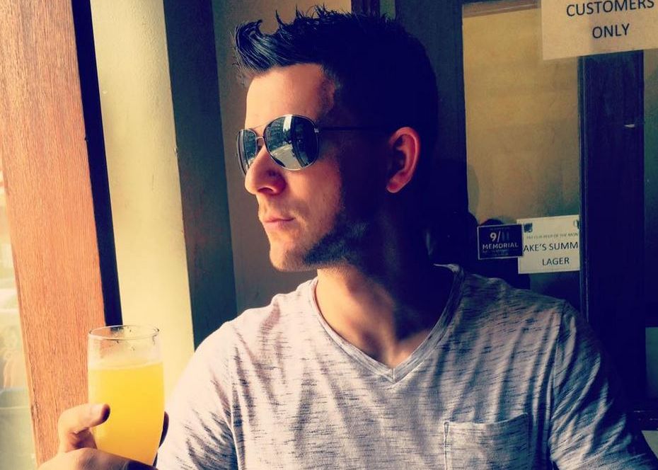 A Lucrat In Fiecare Zi Timp De 16 Ore Fara Niciun Ajutor Ce A Patit Acest Barbat Dupa 6 Luni In Care A