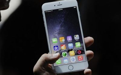 Apple a avut 92% din profitul obtinut de companiile de telefonie in primul trimestru din 2015