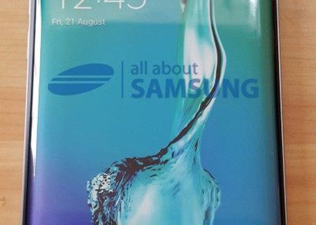 Samsung Pregateste Ceva Cu Adevarat Urias Imaginea Care Arata Urmatorul Telefon Pe Care Il Va Dori Toata