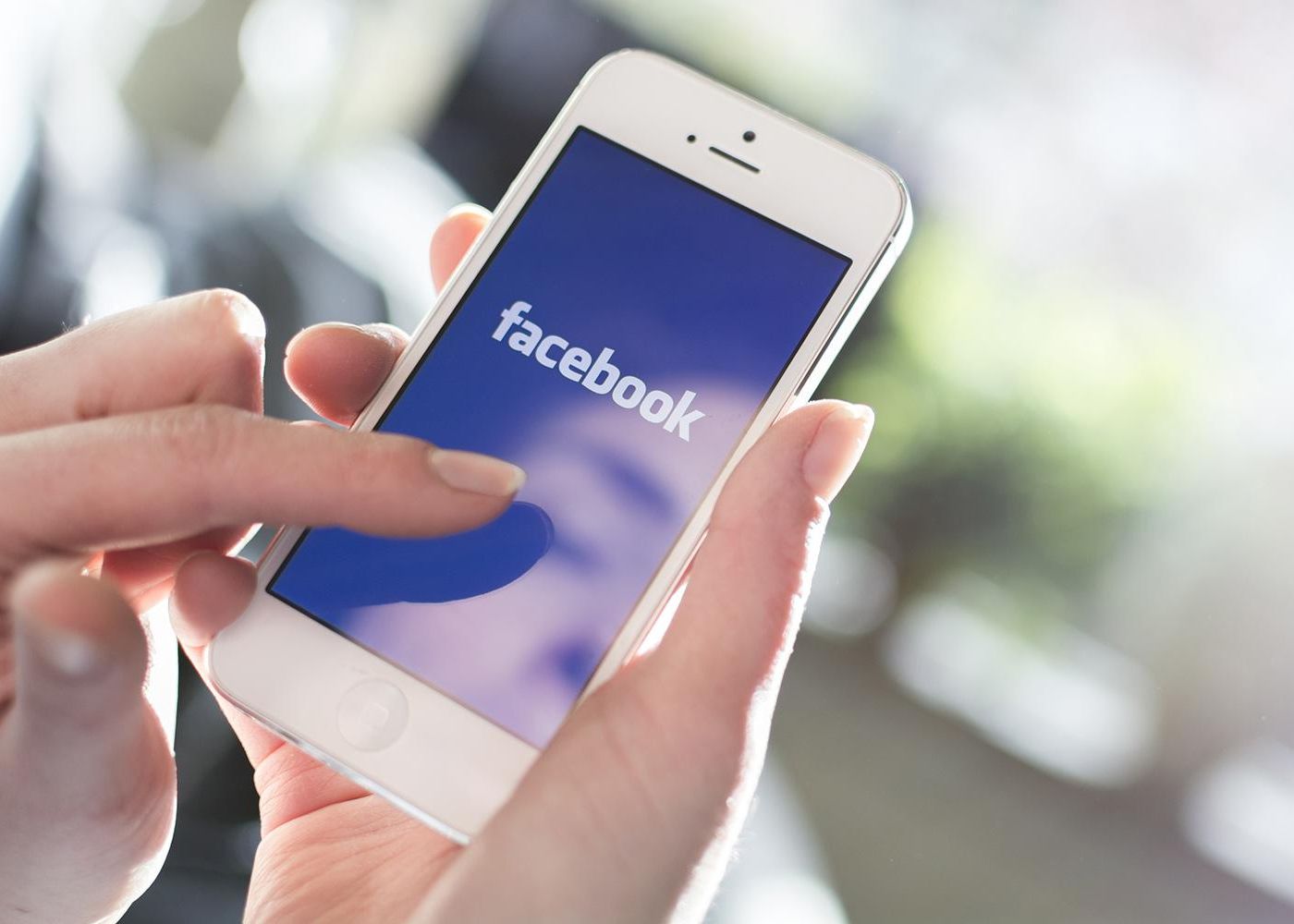 Inovatie marca Facebook. Ce se intampla daca apesi tasta 1 Inovatie Marca Facebook Ce Se Intampla Daca Apesi Tasta 1