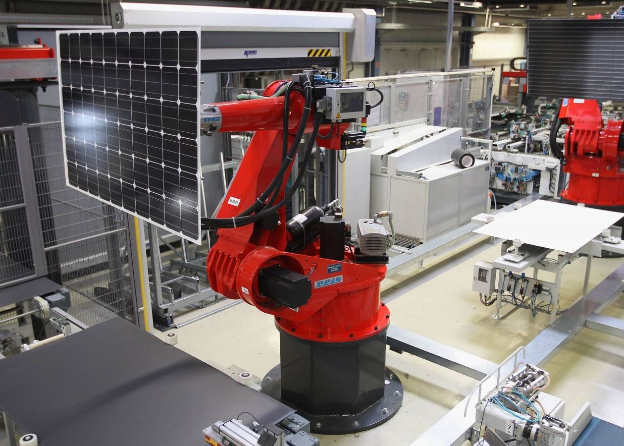 O fabrica din China a dat oamenii afara si a luat roboti. Ce s-a intamplat dupa O Fabrica Din China A Dat Oamenii Afara Si A Angajat Roboti Ce S A Intamplat Dupa