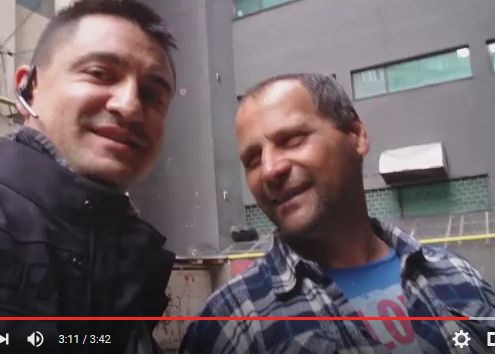 George Buhnici i-a gasit sosia lui Celentano. Cum arata in realitate un personaj din Las Fierbinti. VIDEO George Buhnici I A Gasit Sosia Lui Celentano Cum Arata In Realitate Un Personaj Din Las Fierbinti Video