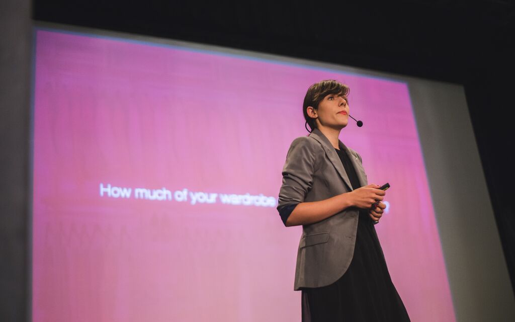 Ai Sifonierul Plin De Haine Si Nimic De Purtat Te Ajuta Swapr