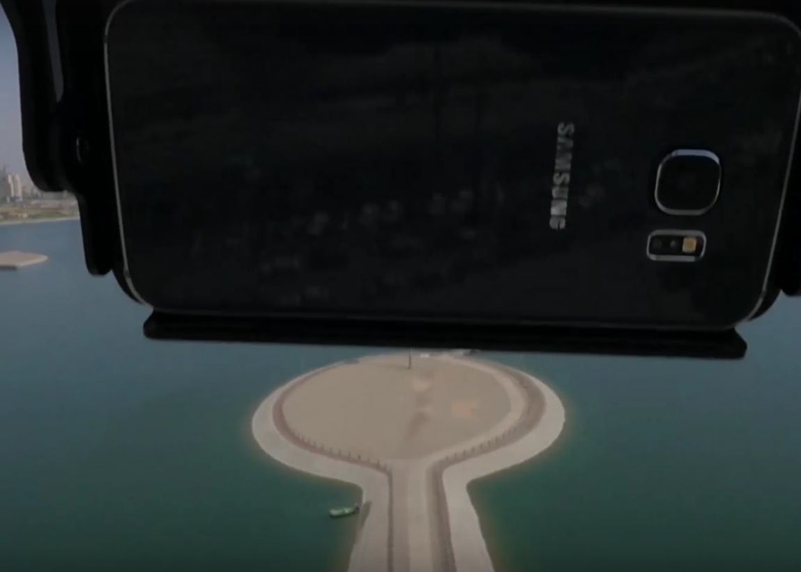 Video Nimeni N A Mai Incercat Asa Ceva Pana Acum Ce S A Intamplat Cu Un Galaxy S6 Aruncat Dintr O Drona