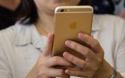 Apple a anuntat ca va repara telefoanele iPhone 6 Plus care fac poze blurate