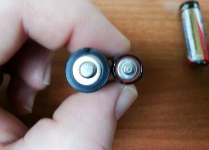 Cum Poti Face Focul Cu O Baterie Si Guma De Mestecat Video