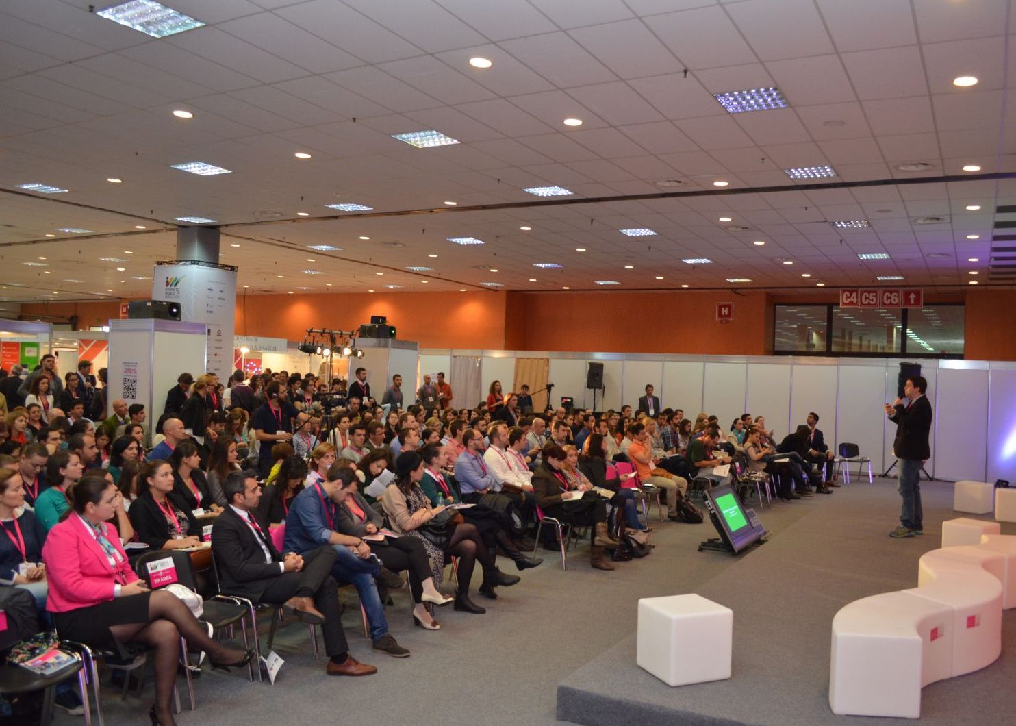 Omul Care L A Convins Pe Jay Z Sa Investesca 56 Milioane In Audio Streaming Vine La Imworld 2015