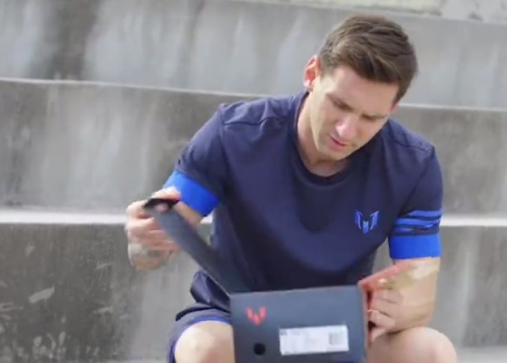 Noile ghete ale lui Messi, disponibile in FIFA 16 Noile Ghete Ale Lui Messi Disponibile In Fifa 16