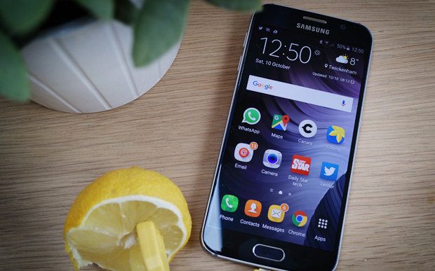 Poti Sa Incarci Un Telefon Mobil Cu O Lamaie Care Mituri Din Domeniul Tehnologiei Sunt Reale Si Care Nu