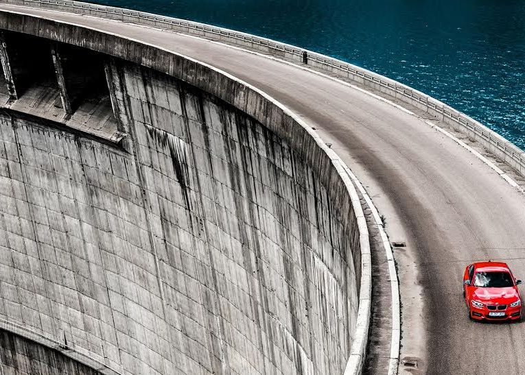 F64 Aniverseaza 14 Ani De La Fotografie Pe Film La Smartphone Uri Si Drone Ce Urmeaza