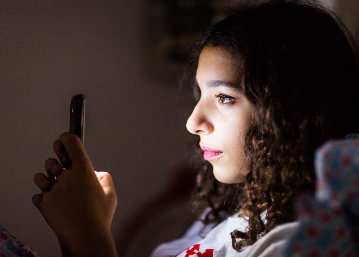 Expertii Vor Sa Trimita Telefoanele Si Tabletele Ldquo La Culcare