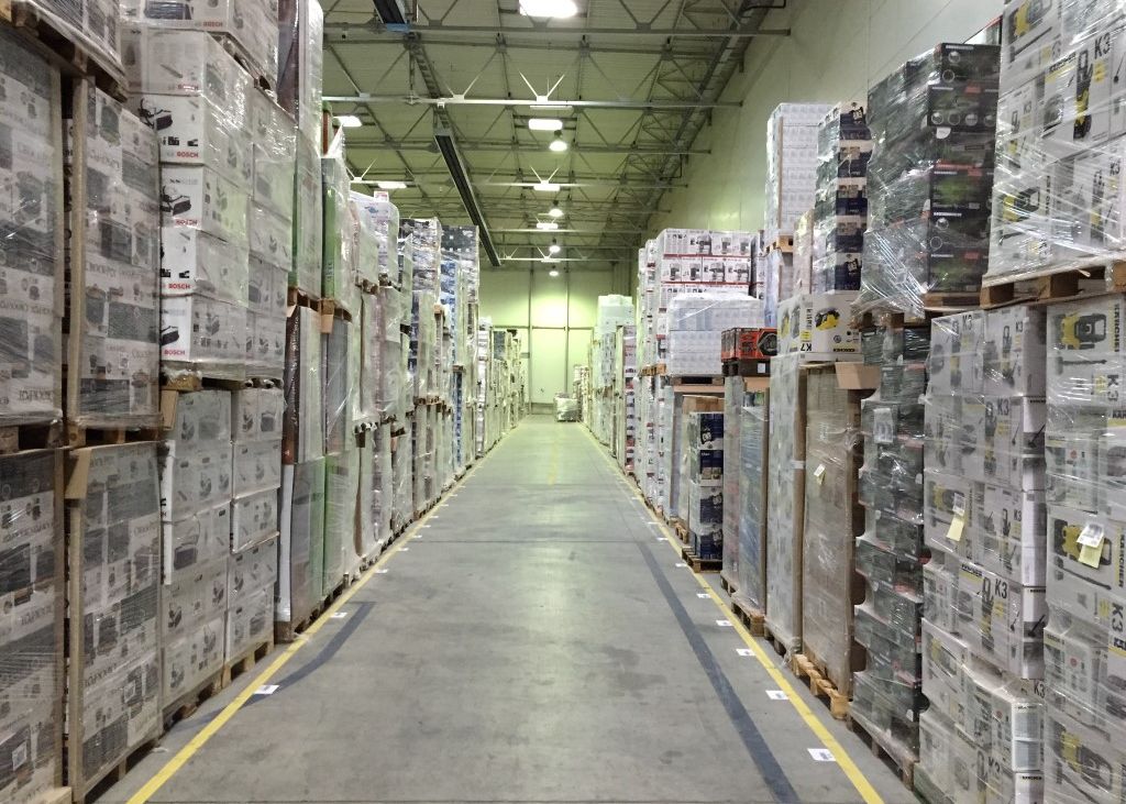 Cel mai scump produs vandut de Black Friday pe eMAG: 48.400 de euro. Cele 3 produse care s-au epuizat in primele 30 de secunde Cel Mai Scump Produs Vandut De Black Friday Pe Emag 48 400 De Euro Cele 3 Produse Care S Au Epuizat In