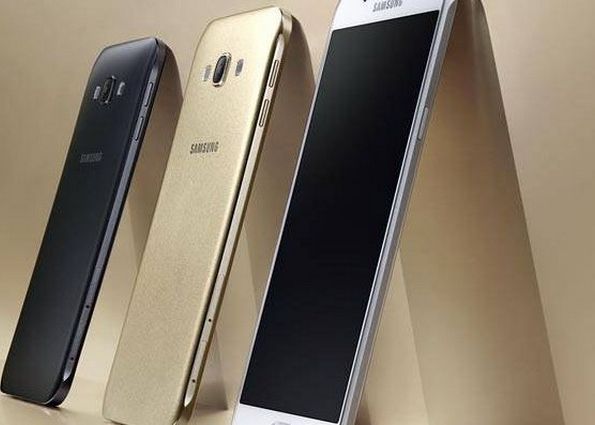 Se Lanseaza Pe 1 Decembrie Ce Telefon Pregatesc Cei De La Samsung