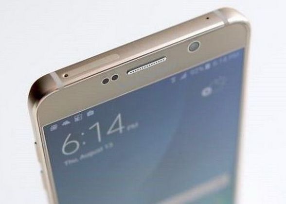 E prima data cand Samsung face asta la un telefon! Ce ar putea sa aiba Galaxy S7 E Prima Data Cand Samsung Face Asta La Un Telefon Ce Ar Putea Sa Aiba Galaxy S7