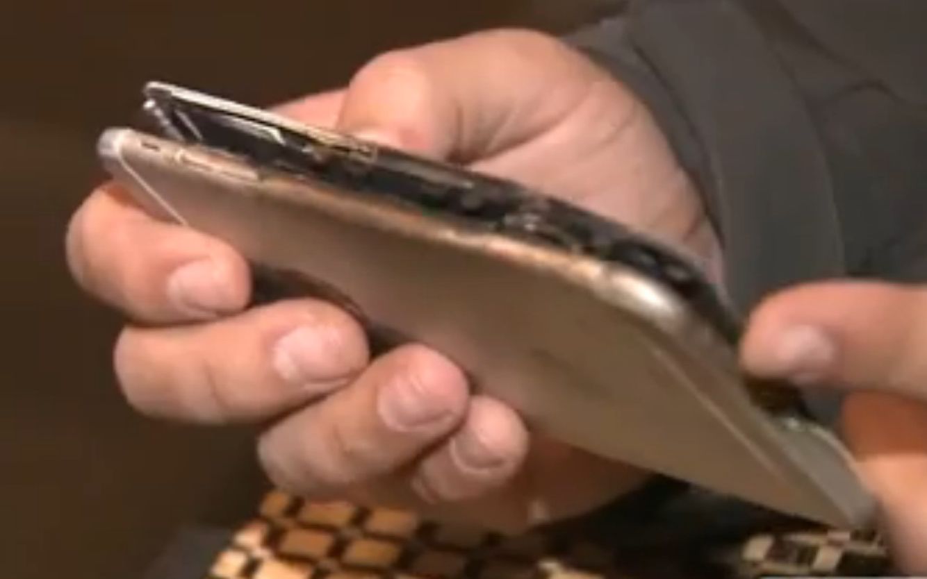 Unul Dintre Cele Mai Tari Telefoane Ale Momentului A Explodat Posesorul Lui A Ramas Fara Pantaloni Intr