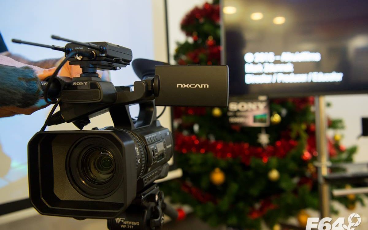 F64 Si Sony Lanseaza Camera Video Pentru Profesionisti Hxr Nx100