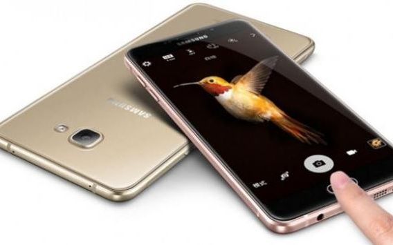 Samsung A Lansat Oficial Un Nou Telefon Cu O Baterie Imensa Si Performante Pe Masura