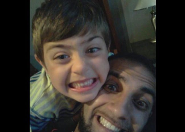 Un Baiat De 7 Ani A Memorat Parola Apple A Tatalui Si S A Jucat Pe Ipad Ce A Descoperit Tatal Lui Dupa