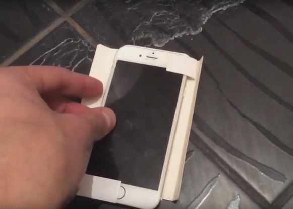 A aparut primul clip care ar arata noul iPhone! Utilizatorii nu se asteptau la surpriza asta din partea Apple A Aparut Primul Clip Care Ar Arata Noul Iphone Utilizatorii Nu Se Asteptau La Surpriza Asta Din Partea