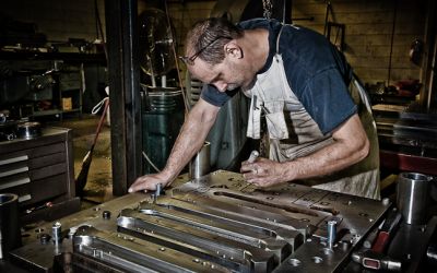 Un sculer-matriter bun castiga cat un programator. Scolile de meserii ofera si salarii apropiate de cele din IT