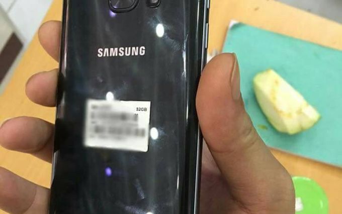 Samsung Galaxy S7 Fotografiat In Sfarsit Multe Dintre Detalii Se Confirma Care Este Pretul