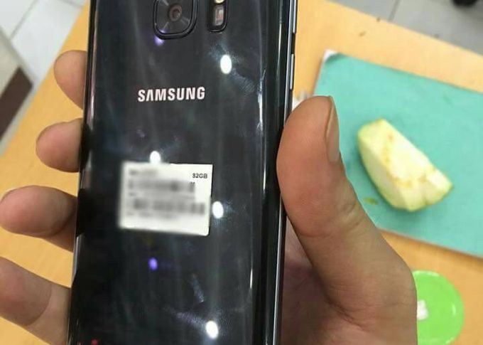 Samsung Galaxy S7, fotografiat in sfarsit! Multe informatii se confirma. Care este pretul Samsung Galaxy S7 Fotografiat In Sfarsit Multe Dintre Detalii Se Confirma Care Este Pretul