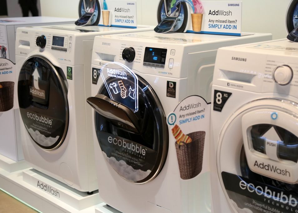 Samsung prezinta produse inovatoare pentru un stil de viata smart la European Forum 2016 Samsung Prezinta Produse Inovatoare Pentru Un Stil De Viata Smart La European Forum 2016
