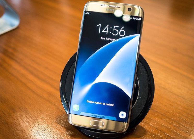 Amanuntul pe care cei de la Samsung nu l-au spus la lansarea Galaxy S7! Ce vor gasi in telefon cei care il vor cumpara Amanuntul Pe Care Cei De La Samsung Nu L Au Spus La Lansarea Galaxy S7 Ce Vor Gasi In Telefon Cei Care