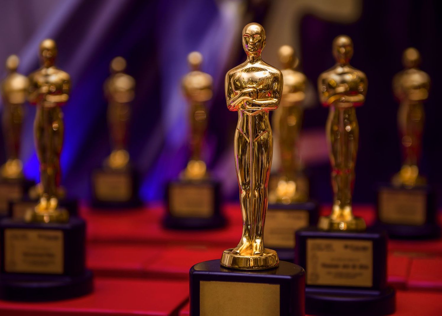 Cea mai mare surpriza la Oscaruri! Cum au fost opriti gigantii si ce inseamna acest moment Cea Mai Mare Surpriza La Oscaruri Cum Au Fost Opriti Gigantii Si Ce Inseamna Acest Moment