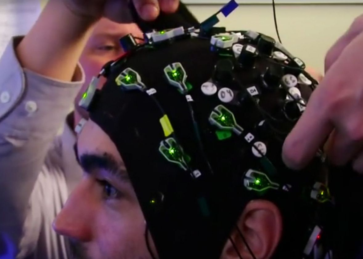 Welcome to the Matrix! Cercetatorii sunt aproape de a inventa cea mai tare tehnologie din film! Cum va putea invata o persoana orice in cateva secunde Welcome To The Matrix Cercetatorii Sunt Aproape De A Inventa Cea Mai Tare Tehnologie Din Film Cum Va Putea