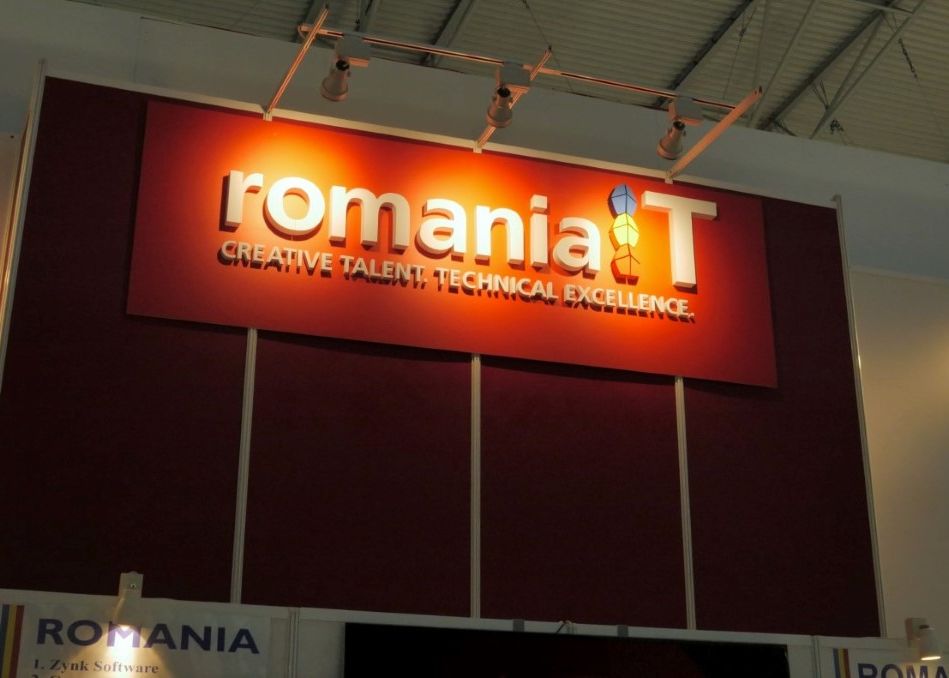 Cum S A Prezentat Delegatia Romaniei La Cel Mai Important Eveniment Dedicat Tehnologiei Si Telefoniei