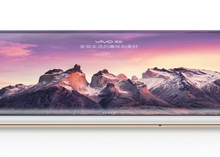 Primul Telefon Din Lume Mai Puternic Decat Un Calculator A Fost Prezentat Bateria Este Mare Pretul Pe