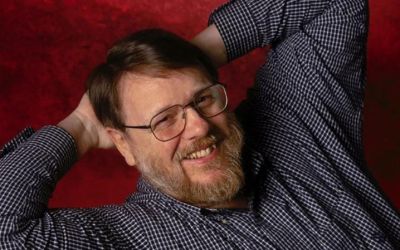Ray Tomlinson, inventator emailului, a murit la 74 de ani