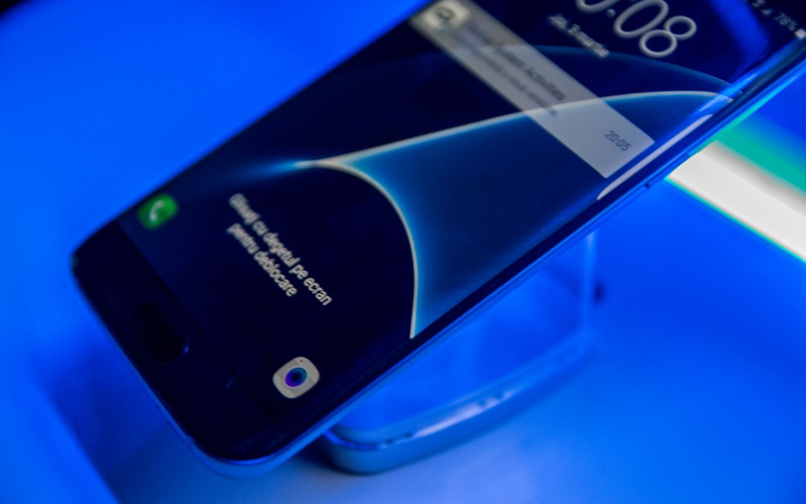 Veste Buna Pentru Romanii Care Vor Sa L Cumpere Care Este Diferenta Dintre Versiunea De Galaxy S7 De La