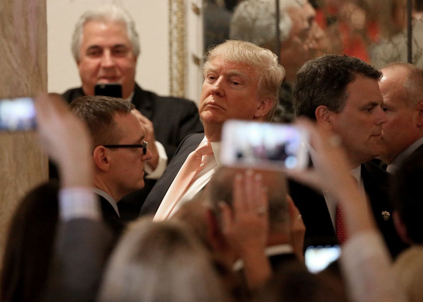 Anonymous I A Declarat Razboi Total Lui Donald Trump Prima Lovitura Pe Care I Au Dat O Magnatului