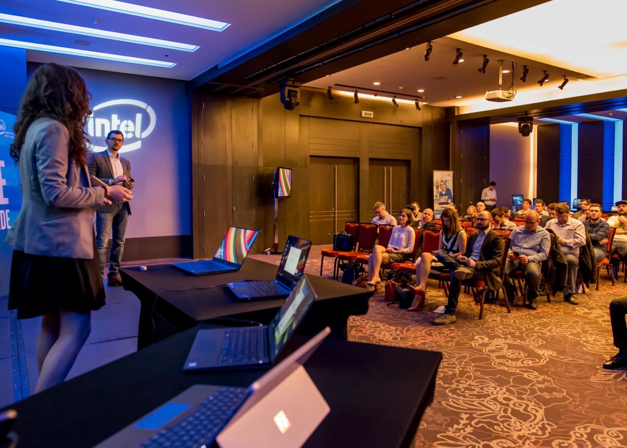 Intel a lansat in Romania noile sale procesoare Core vPro Intel A Lansat In Romania Noile Sale Procesoare Core Vpro