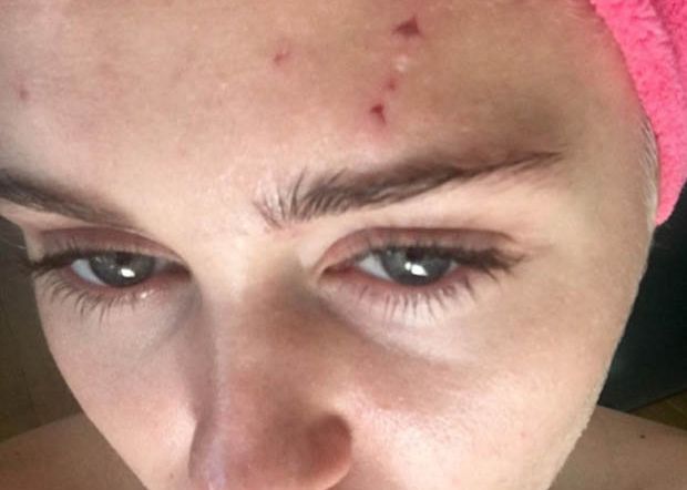 Imaginea Cea Mai Comentata De Pe Instagram Cum A Aparut Miley Cyrus